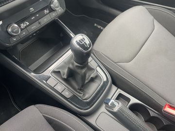 Skoda Fabia IV 1.0 TSI Ambition LED PDC SHZ ALU