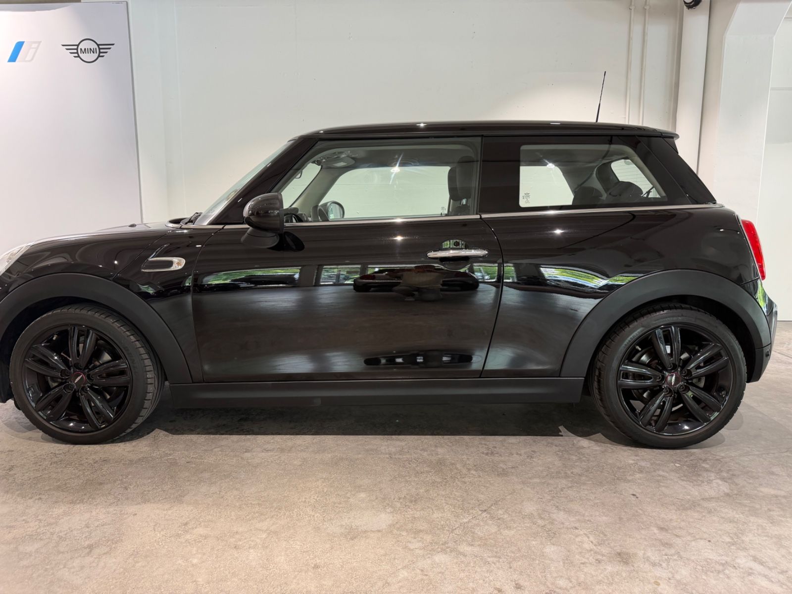 MINI One First One