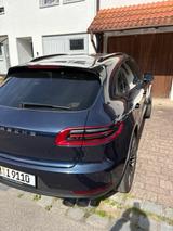 Porsche Macan 2.0 Vollleder Panorama AHK SHZ Scheckheft - Porsche Macan Gebrauchtwagen in München
