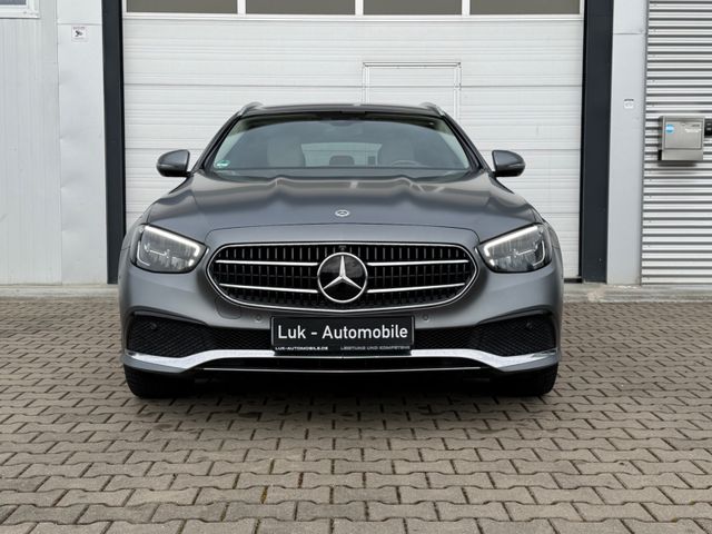 MERCEDES-BENZ E 220 d 4Matic°Manufaktur°Luft°Memory°Led°Wide°