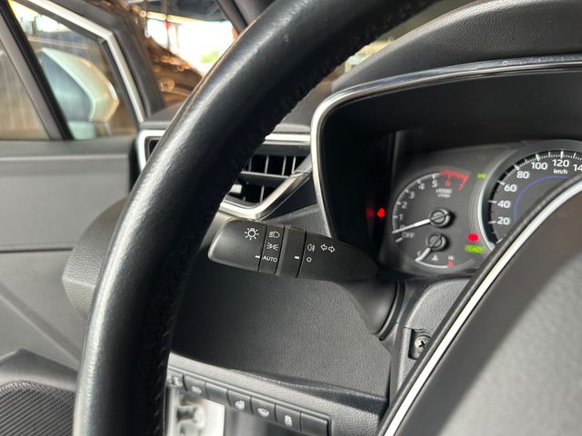 Toyota Corolla  Hybrid Club