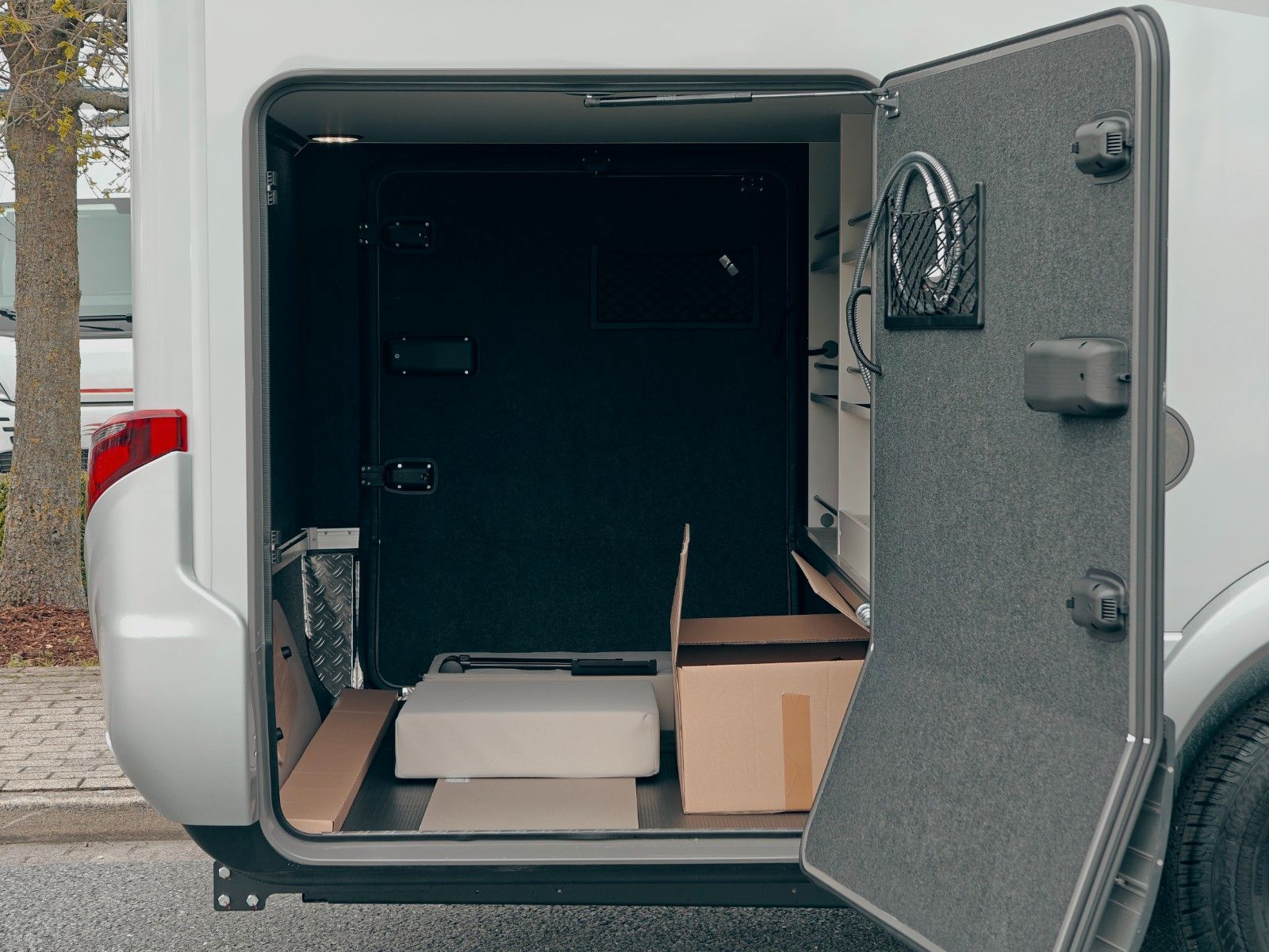 Fahrzeugabbildung HYMER / ERIBA / HYMERCAR B-KLASSE MC T 680 PREMIUM - SOFORT LIEFERBAR!
