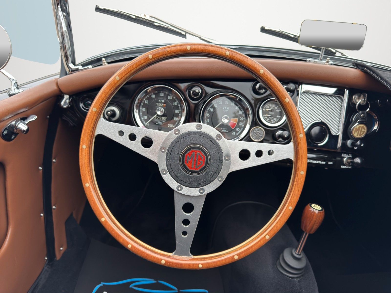 Fahrzeugabbildung MG MGA 1600 ROADSTER FRAME OFF COGNAC LEDER