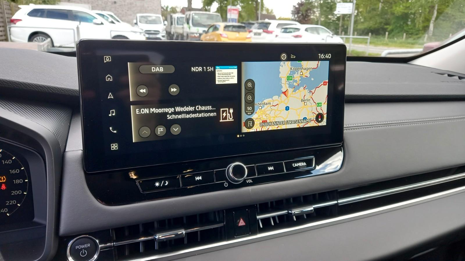 Mitsubishi Plug-in Hybrid Outlander Intro Edition