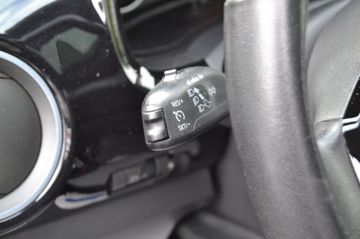 Fahrzeugabbildung Volkswagen up! black up!/Panoramadach/Klima/Navi