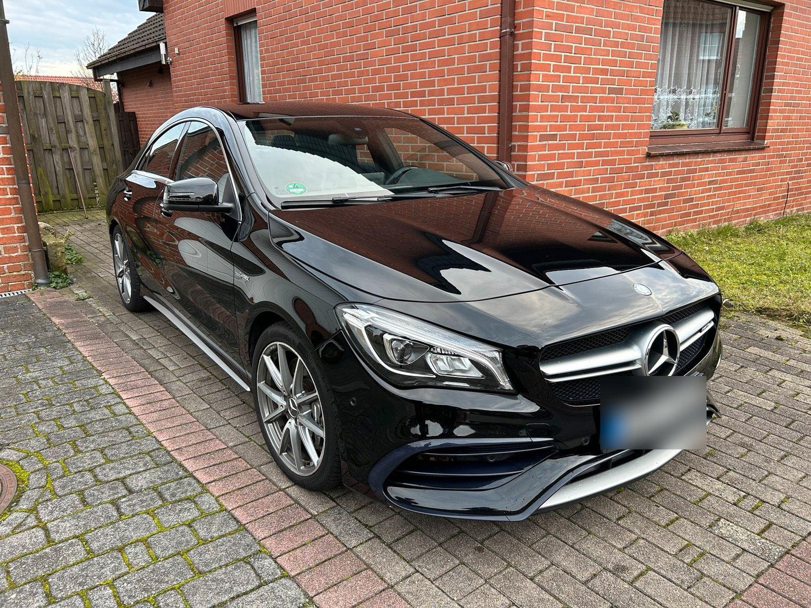 Mercedes-Benz CLA 45 AMG