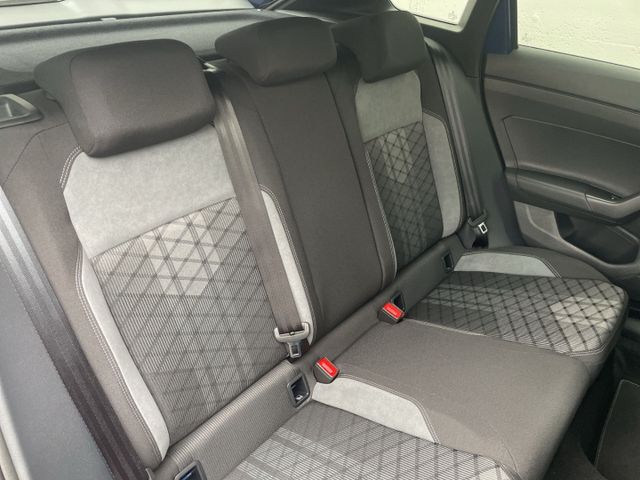 Taigo 1.5 TSI DSG R-Line AHK/Kamera/Navi/Matrix