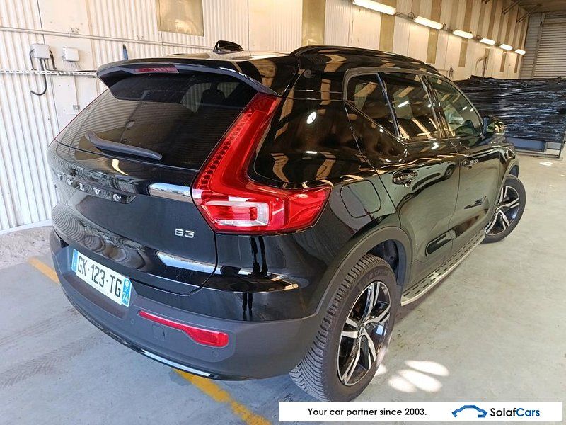 Volvo XC 40 2.0 B3 MHEV Facelift Aut. LED Virtual H/K imagem 3