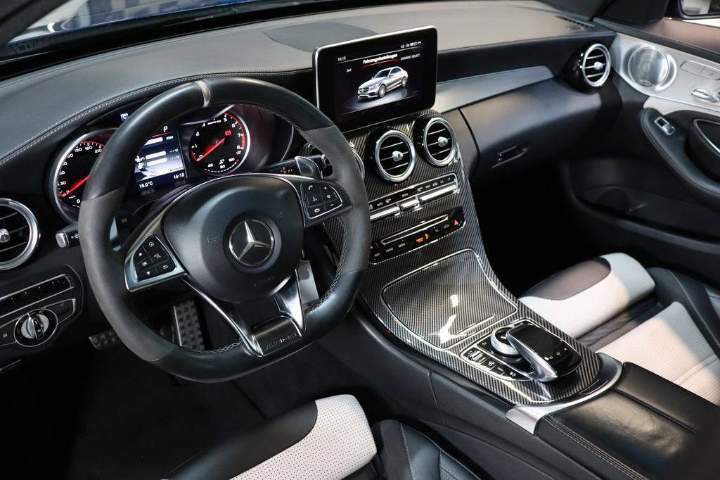 Mercedes-Benz C 63 AMG