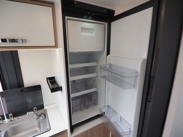 Bild 12 Mooveo VAN 63 EB Navi TV Solar Doppelbettumbau