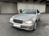 Mercedes-Benz C 270 CDI AVANTGARDE *rostfrei* - gebrauchte Mercedes-Benz C 270 aus dem Jahr 2001