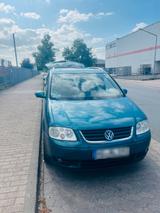 Volkswagen VW touran 1.9 TDI - Volkswagen Touran mit Diesel-Antrieb: Kleinbus, Automatik, 1.9