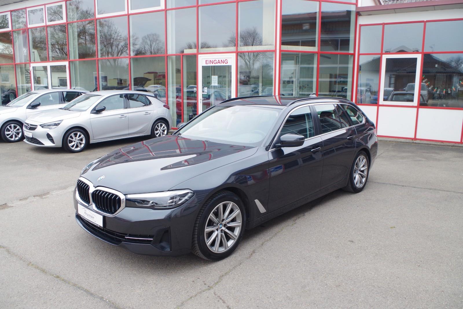 BMW 520d Touring, AHK, Kamera, Leder, 18-Zoll