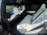 Tesla Model 3 Performance - Alcantara | Schwarz-Weiß - Tesla Model 3 von privat