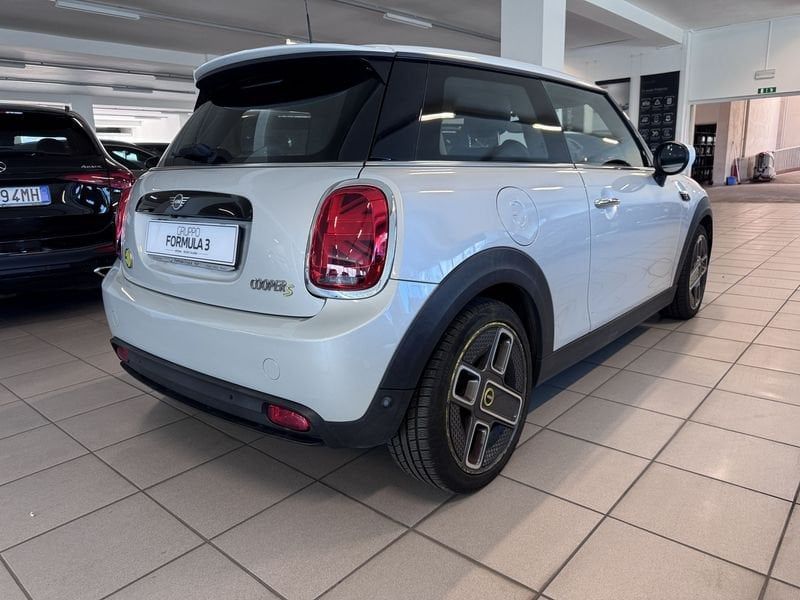 MINI Cooper SE Cooper SE imagem 3