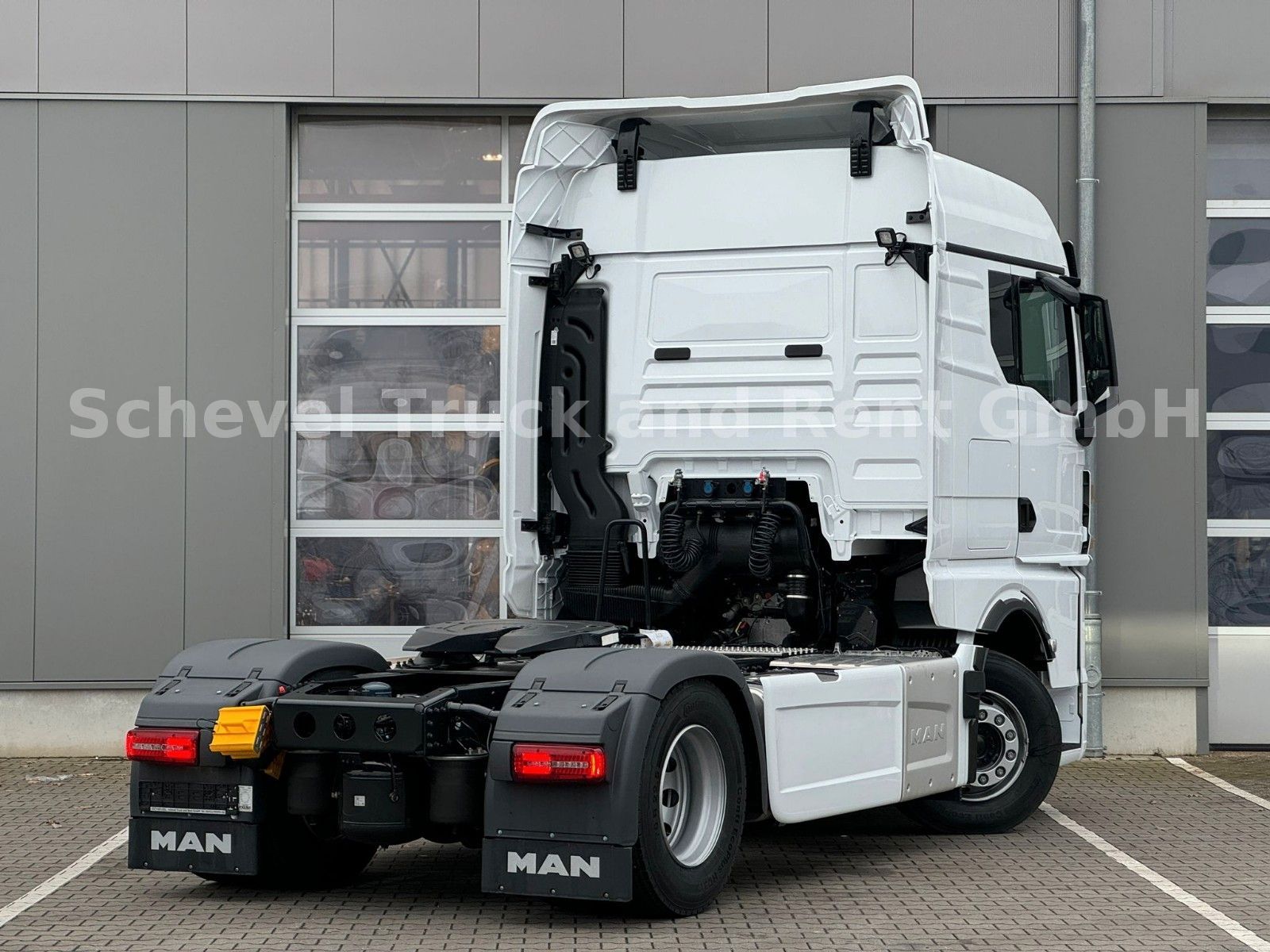 Fahrzeugabbildung MAN TGX 18.480 BL SA GM ACC LDW ADR Retarder