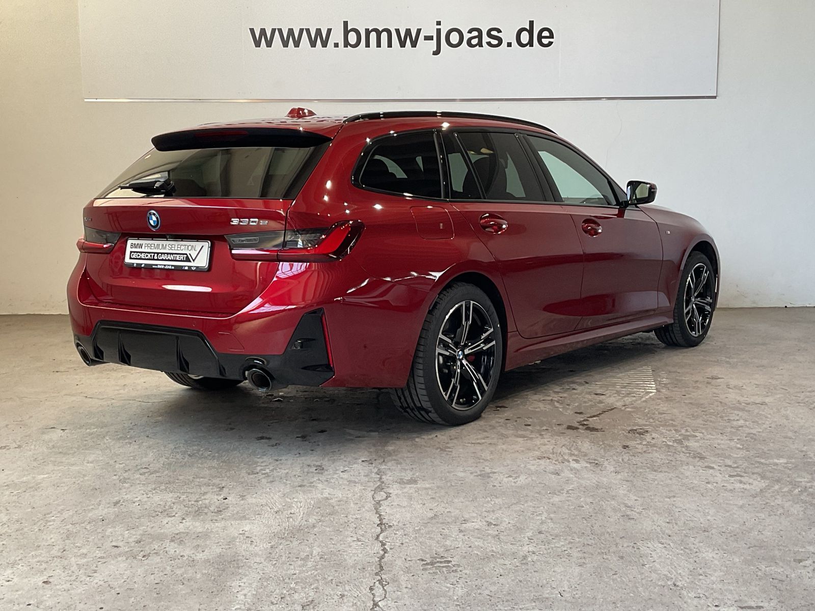 Fahrzeugabbildung BMW 330e xDrive Lenkradhzg. | M Sportpaket pro | Pan