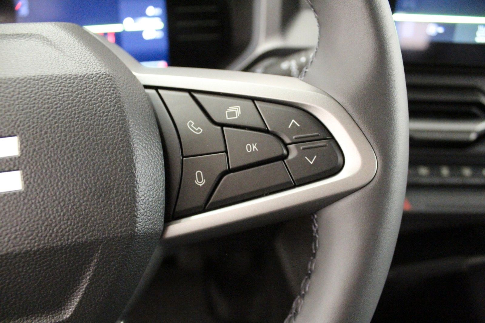 Fahrzeugabbildung Dacia Duster mild hybrid 140 Expression*Winterp.*MY 26