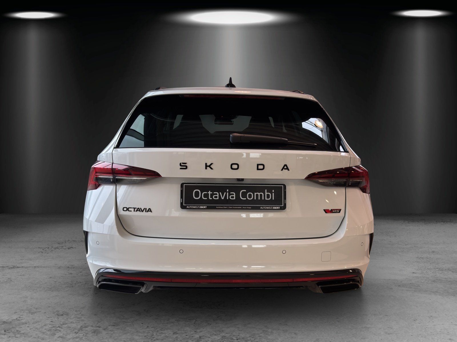 Fahrzeugabbildung SKODA Octavia Combi RS 2,0 TSI 195 kW DSG AHK/PANO/HUD