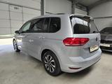 Volkswagen Touran Comfortline 7Sitzer LED ACC Pano AHK  - Volkswagen Touran aus 2022