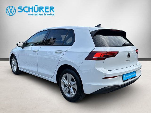 Volkswagen Golf VIII 1.5TSI Life RKam Totwinkel HuD Navi