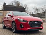 Hyundai i30 Style Panorama Navi LED Assistenz - Hyundai i30: Style
