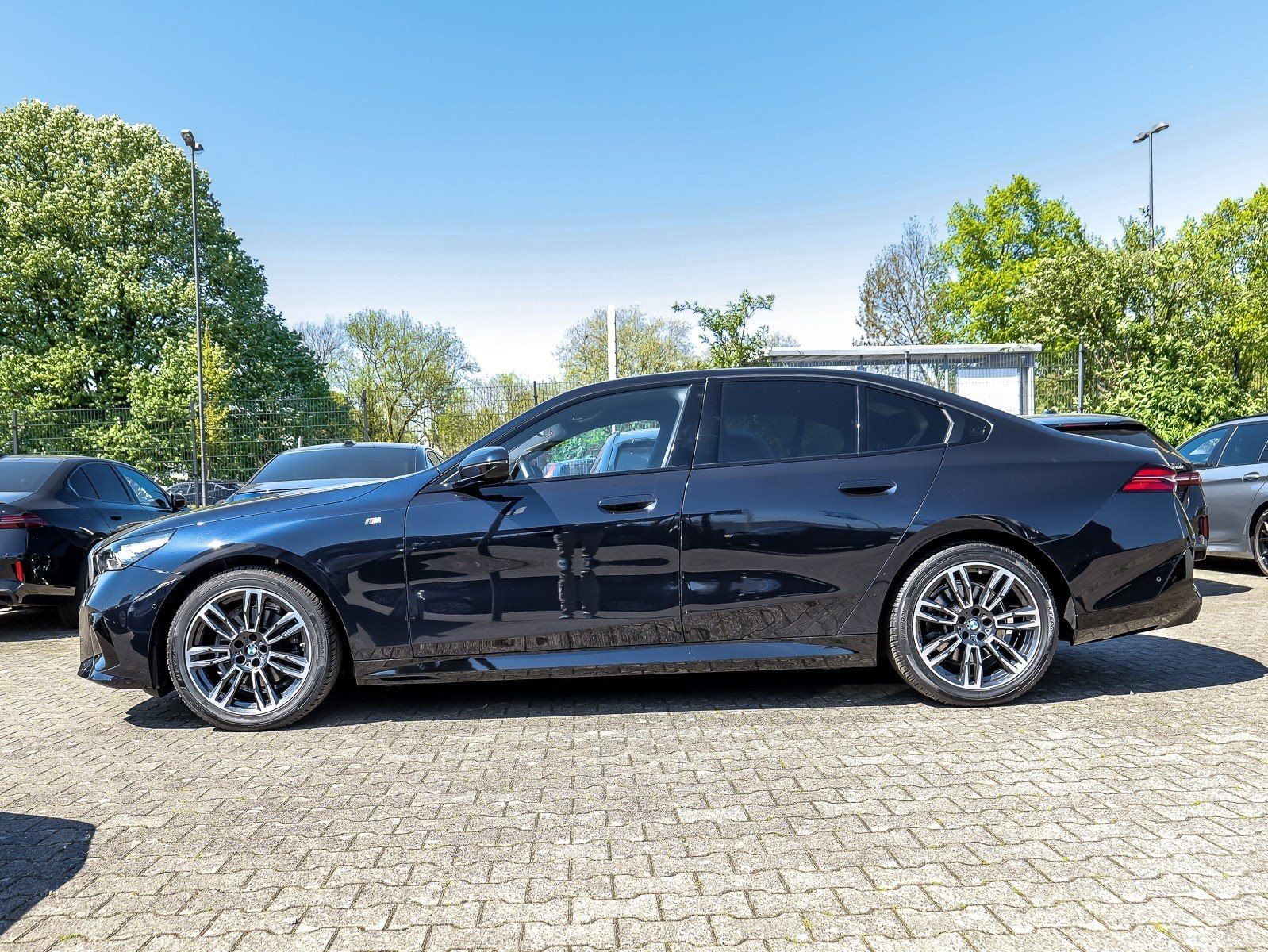 BMW 520i Limousine M Sport Memory DA+ LED RFK DAB foto 9