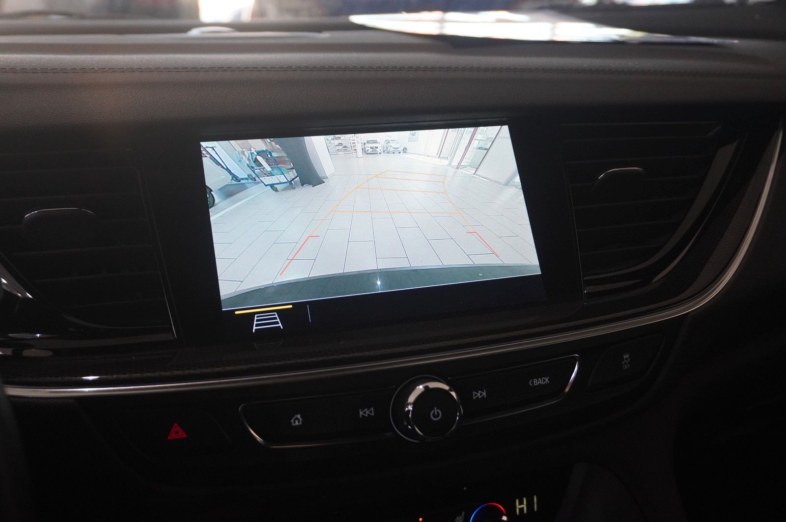 Fahrzeugabbildung Opel Insignia B ST 2.0D ELEGANVE NAVI/LED/KAMERA/OPC