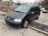 Volkswagen Sharan 1.8T tiptronic Highline Benzin und gaz - Gebrauchtwagen bis 1.500 Euro