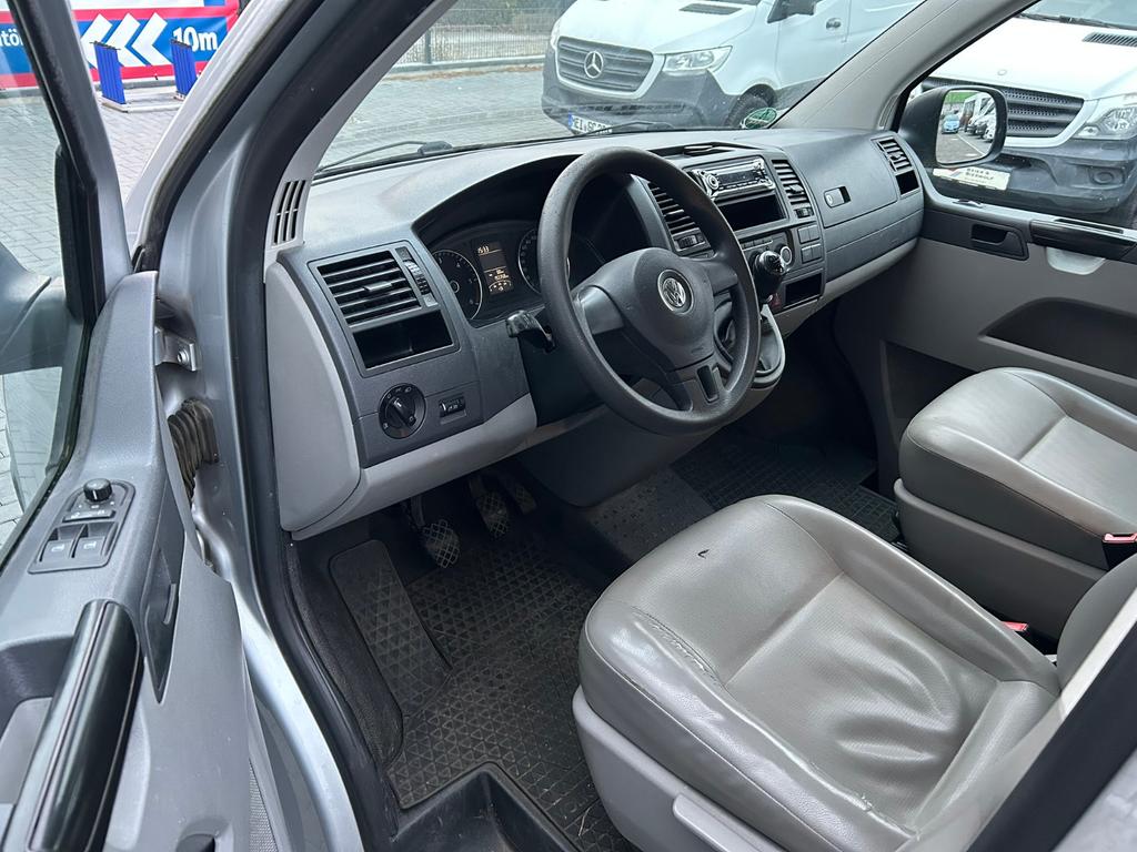 Volkswagen T5 Caravelle