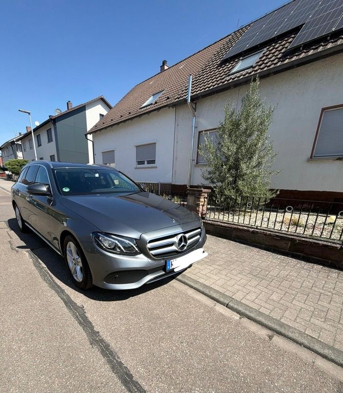 Image of Mercedes-Benz 200
