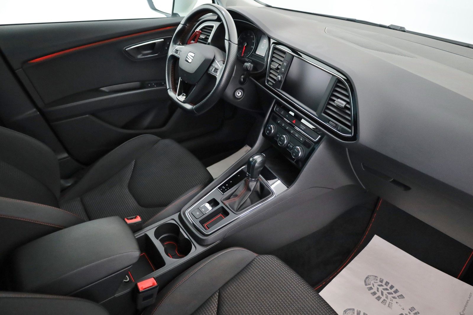 Fahrzeugabbildung SEAT Leon FR T.Leder,Navi,LED,ACC,Apple CarPlay,SD,SH