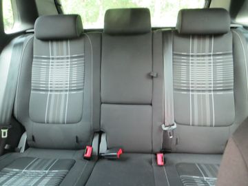 Volkswagen Tiguan - 8