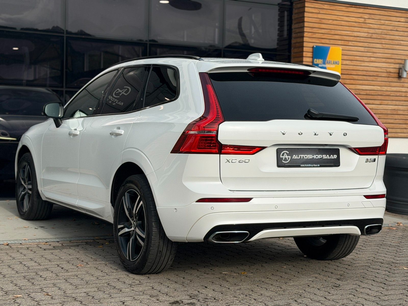 VOLVO XC 60 XC60 R Design AWD 360°/PANO – Ansicht 10