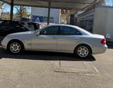 Mercedes-Benz E 240 CLASSIC Top Zustand - Mercedes-Benz E-Class aus 2003