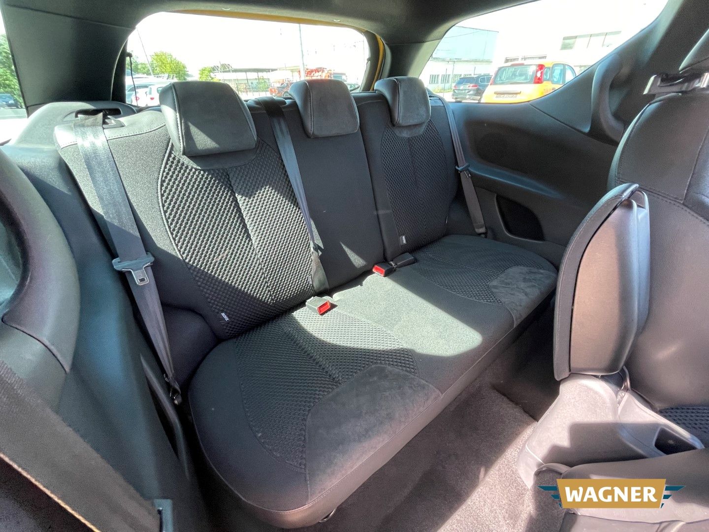 Fahrzeugabbildung Citroën DS3 SportChic Klimaautomatik Bi-Xenon Sportsitze