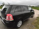 Opel Zafira 1.7 CDTI ecoFLEX Family Plus 92kW Fam... - Opel Zafira mit Diesel-Antrieb: 1.9