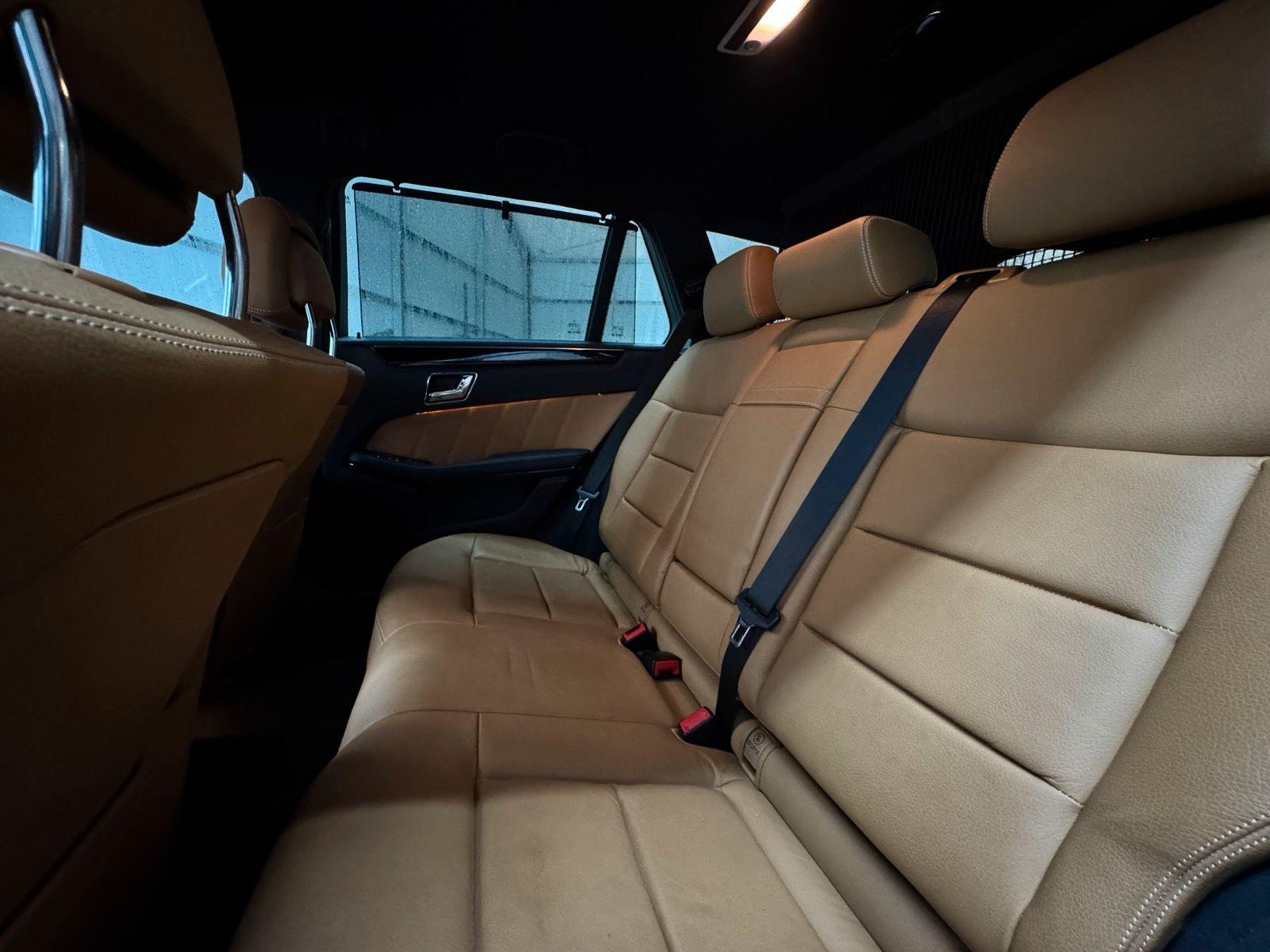 Mercedes-Benz E300 2010 — photo 13