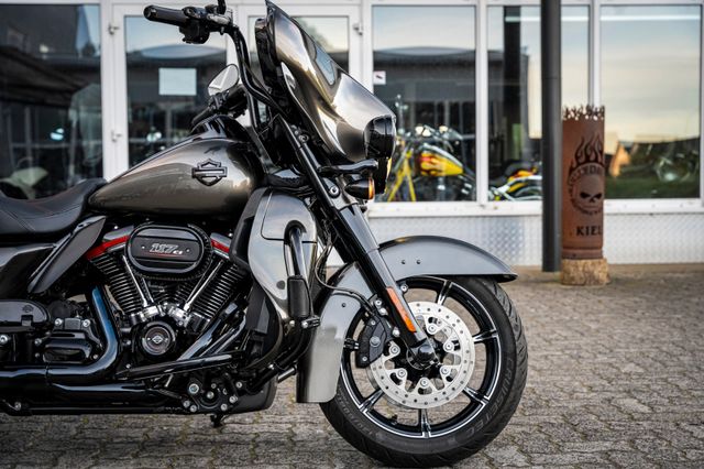 Fahrzeugabbildung Harley-Davidson CVO  Electra Glide Ultra Limited 117 FLHTKSE