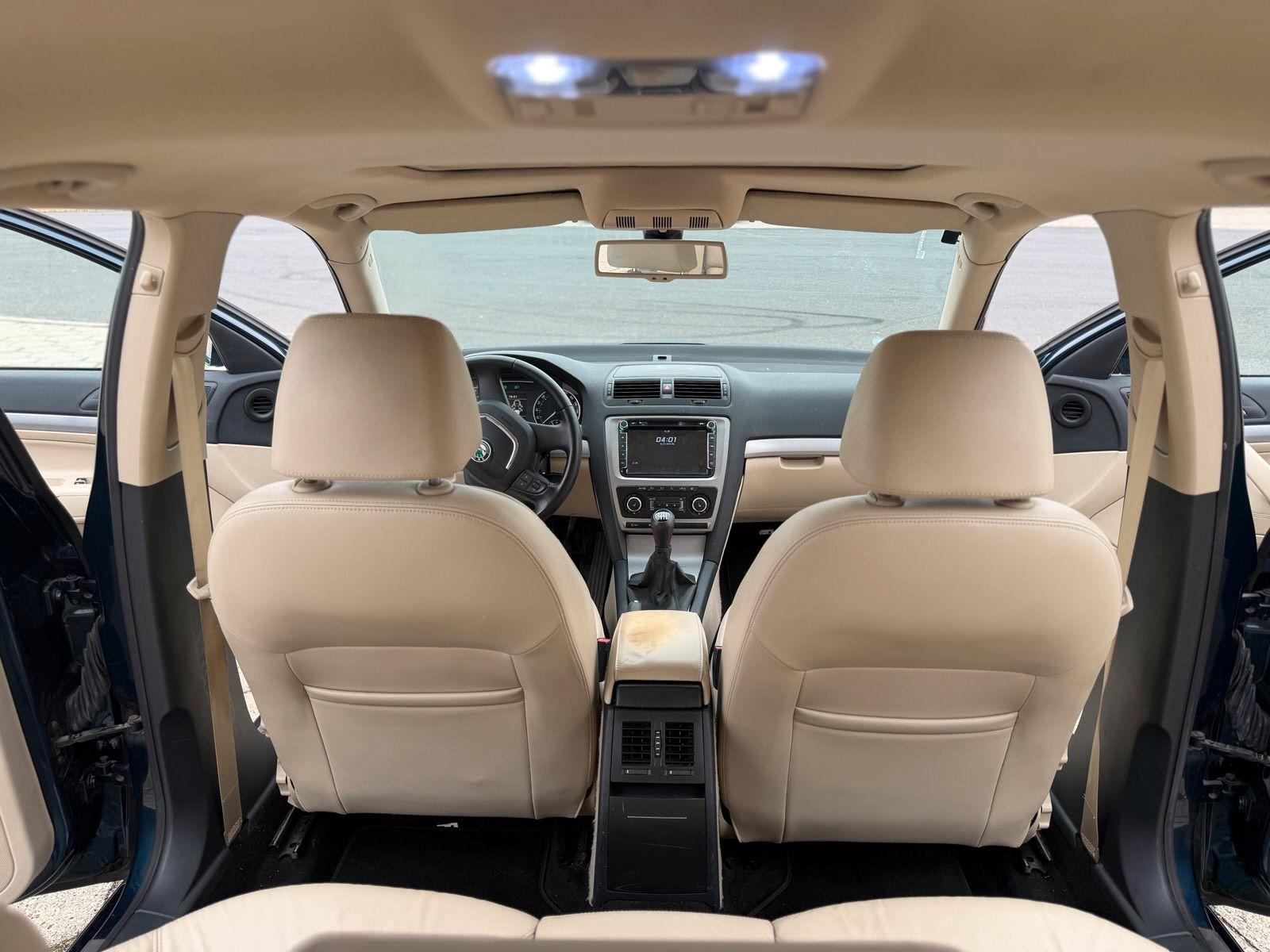 Skoda Octavia 2012 — photo 15