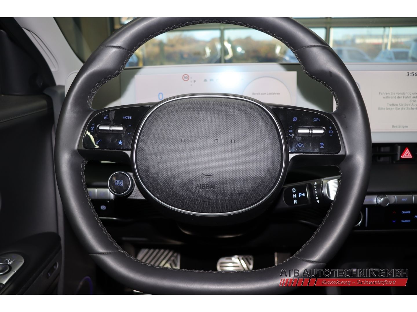 Fahrzeugabbildung Hyundai IONIQ 5 77,4 kWh 4WD SOH 98,6% UNIQ +Relax +20-Z