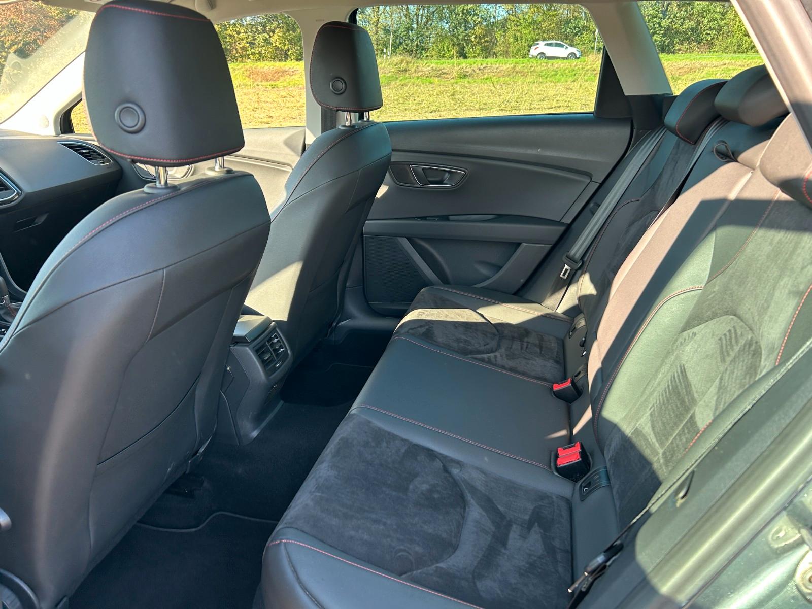 Seat Leon ST 1.8 FR DSG LED Navi AHK Sitzheizung PDC
