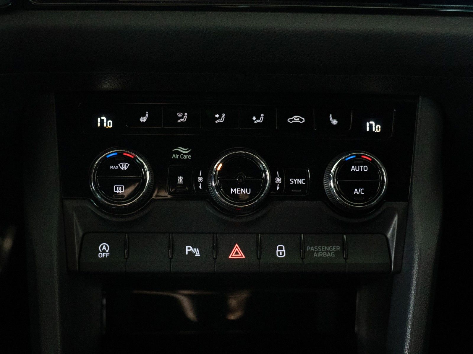 Fahrzeugabbildung SKODA Kodiaq RS 4x4 AUTOM./AHK/STANDHZG./SITZHZG./DAB