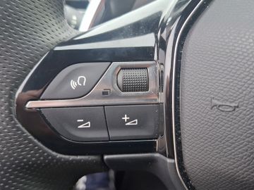 Peugeot 3008 GT 1.2 PureTech 130 360+Kam.+KeyLess+LED