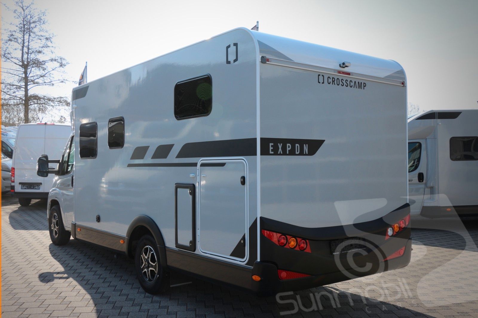 Fahrzeugabbildung Crosscamp EXPDN 7.0 E Peugeot Automatik