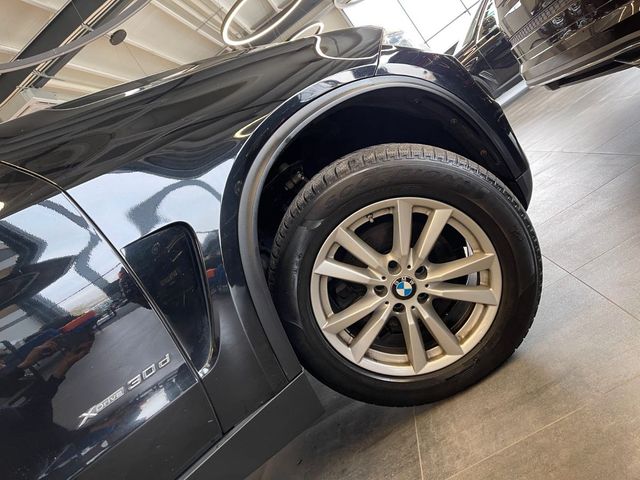 BMW X5 xDrive 30d *PANO*PDC*NAVI*LEDER*