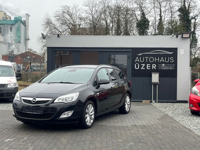 Opel Astra J Sports Tourer /SITZH/TEMPO/KLIMA/AHK/PDC