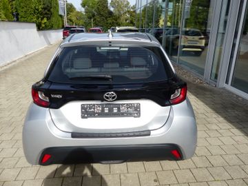Toyota Yaris - 4