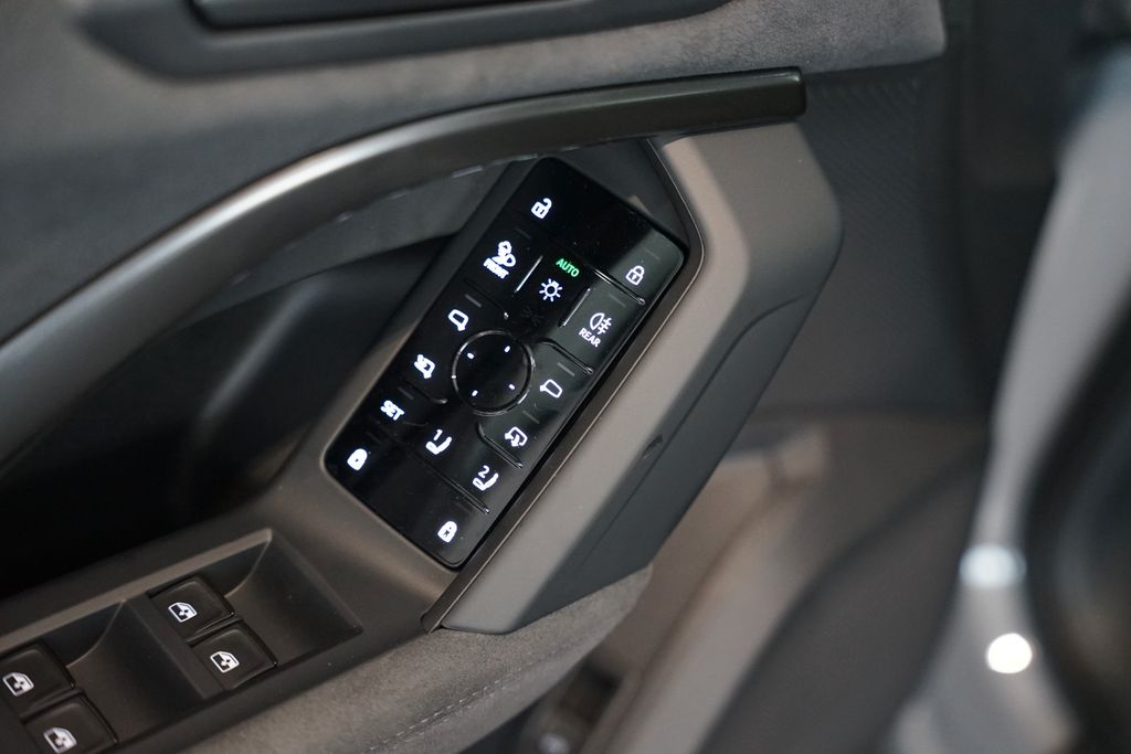 AUDI SQ5 Sportback TFSI | Pano | Carbon | Tech pro AUDI SQ5 Sportback TFSI | Pano | Carbon | Tech pro