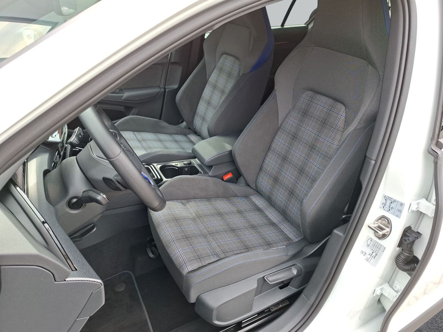 Golf VIII 1.5 TSI eHybrid GTE *ACC*MATRIX*